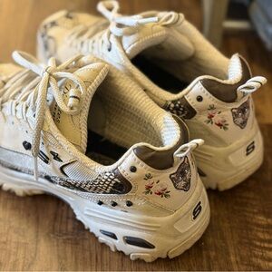 Skechers Beige Sneakers with Floral and Cat Accents